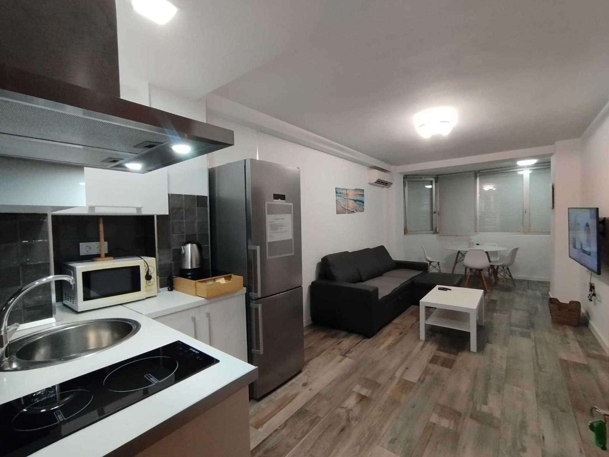 Plazamar Centro Apto 1 Dorm 3 Huesped Playa Wifi Torre Del Mar Zewnętrze zdjęcie